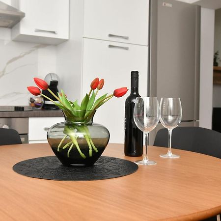 Apartman Gluic Sinj Exteriér fotografie