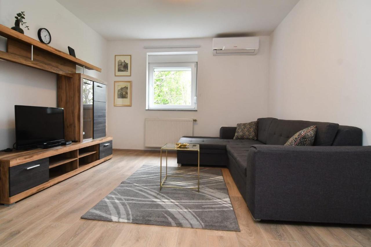 Apartman Gluic Sinj Exteriér fotografie